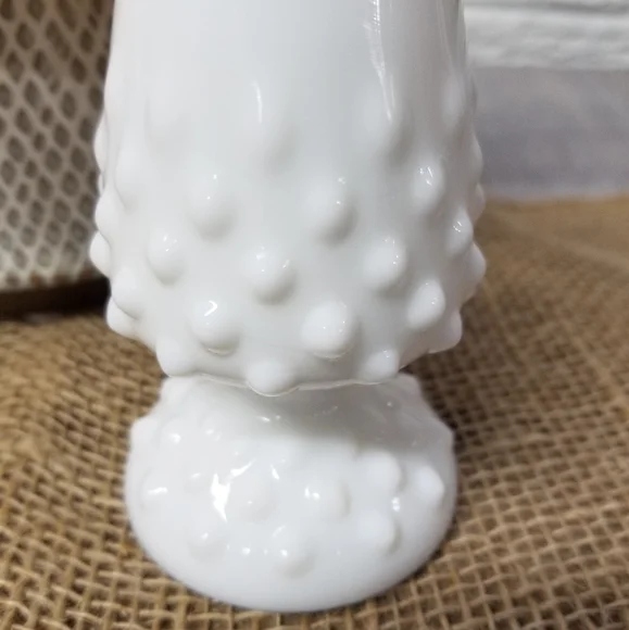 Fenton hobnail milkglass vase - Picture 3 of 6